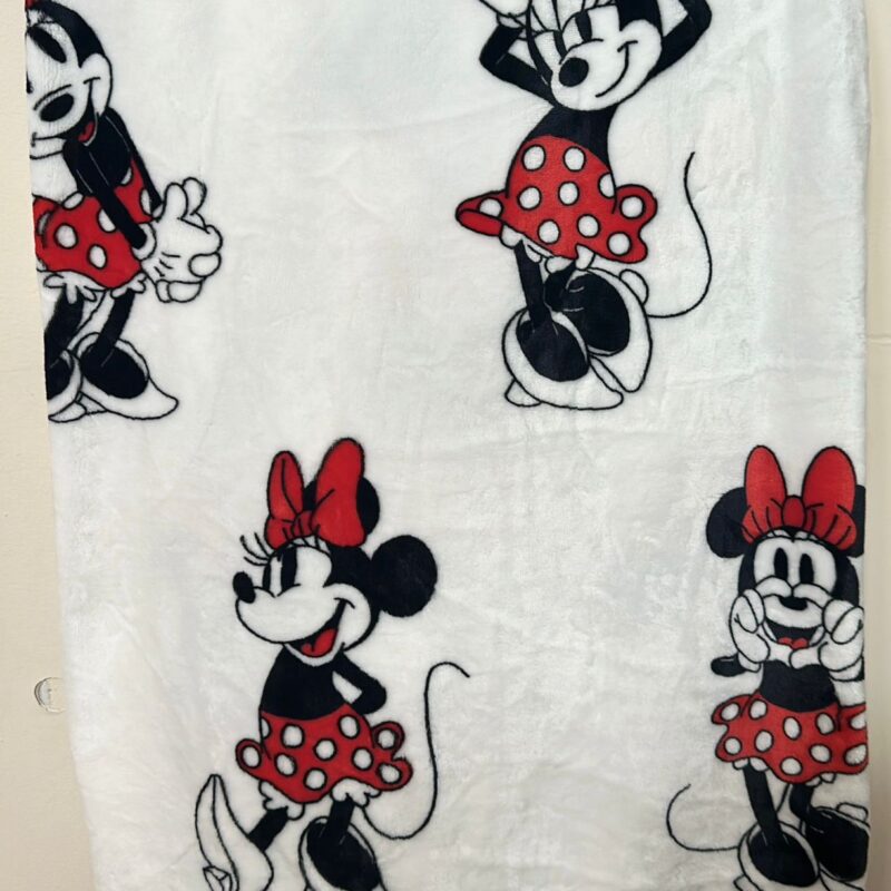 Cobija de Minnie Mouse (1,52 m x 1,78 m )